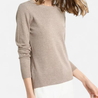 Pull femme laine mérinos col rond coupe ajustée intemporel