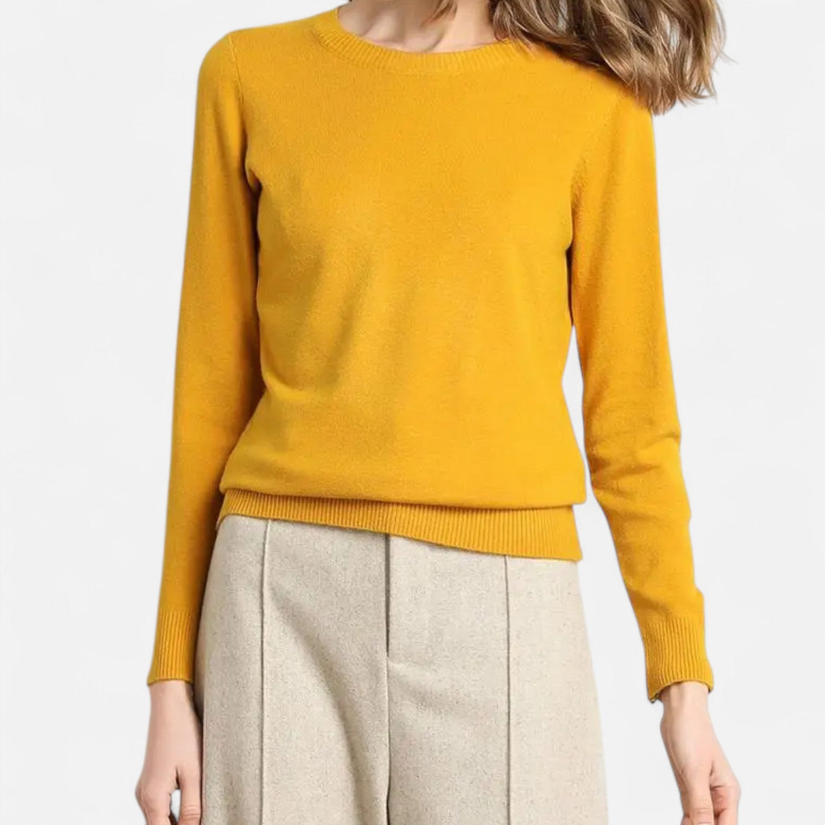 Pull femme laine mérinos col rond coupe ajustée intemporel