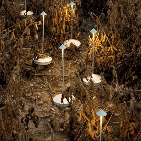 Bezdrátová stmívatelná a vodotěsná LED stolní lampa do interiéru i exteriéru