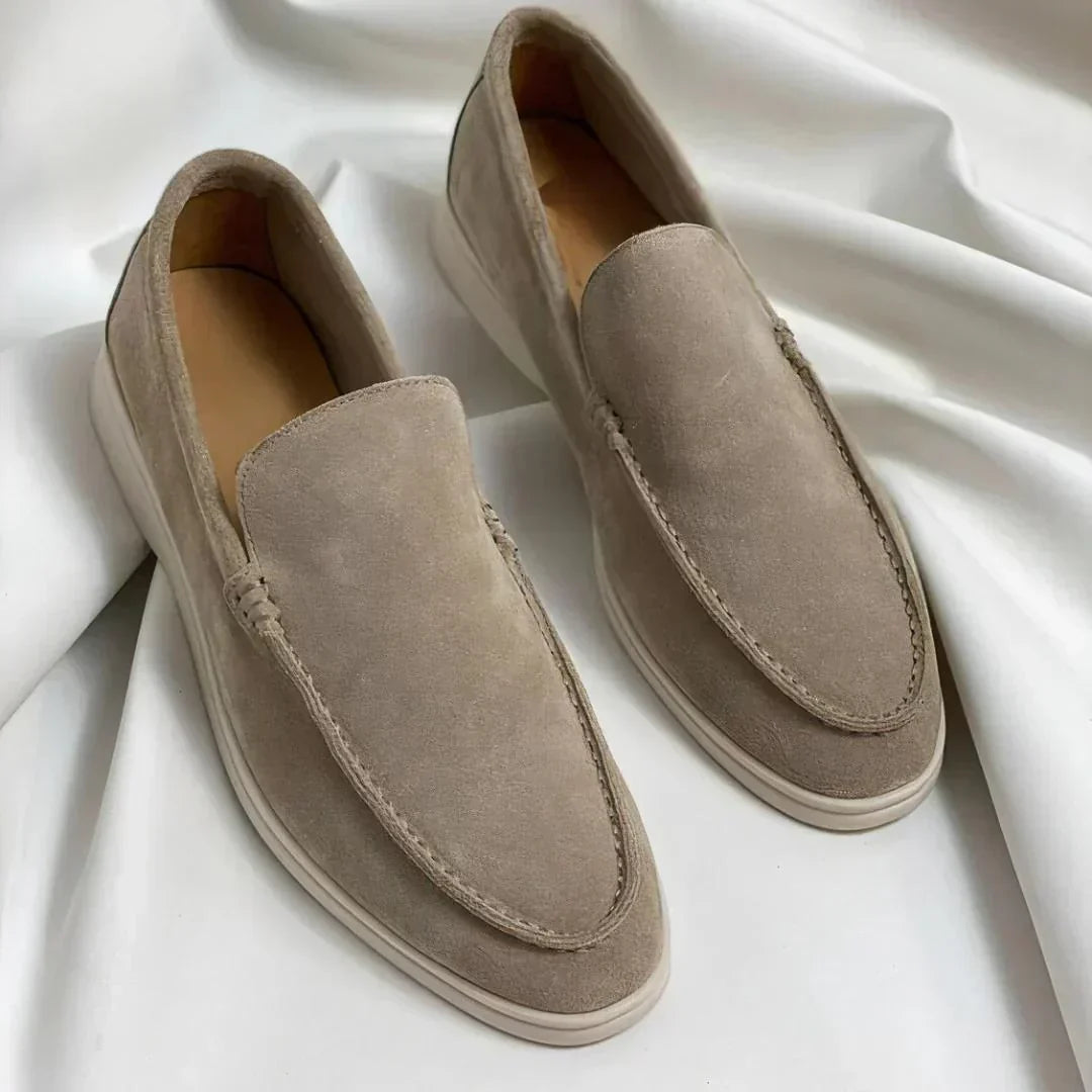 Mocassins homme daim coupe classique semelle souple élégants