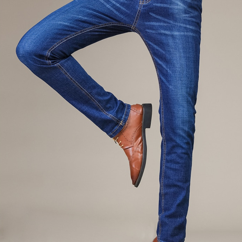Jeans da uomo a vestibilità aderente in tessuto elasticizzato