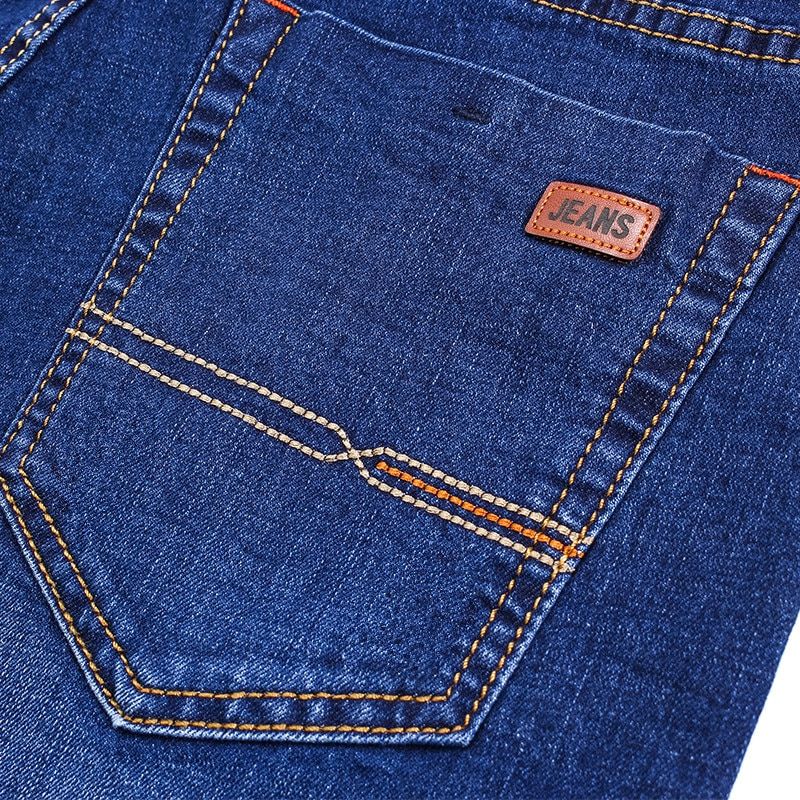 Jeans da uomo a vestibilità aderente in tessuto elasticizzato