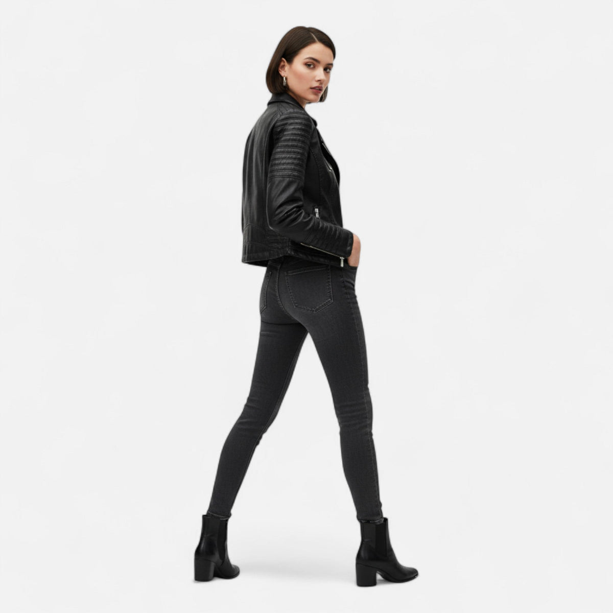 Blouson en Cuir Véritable Design Biker Coupe Structurée pour Femme