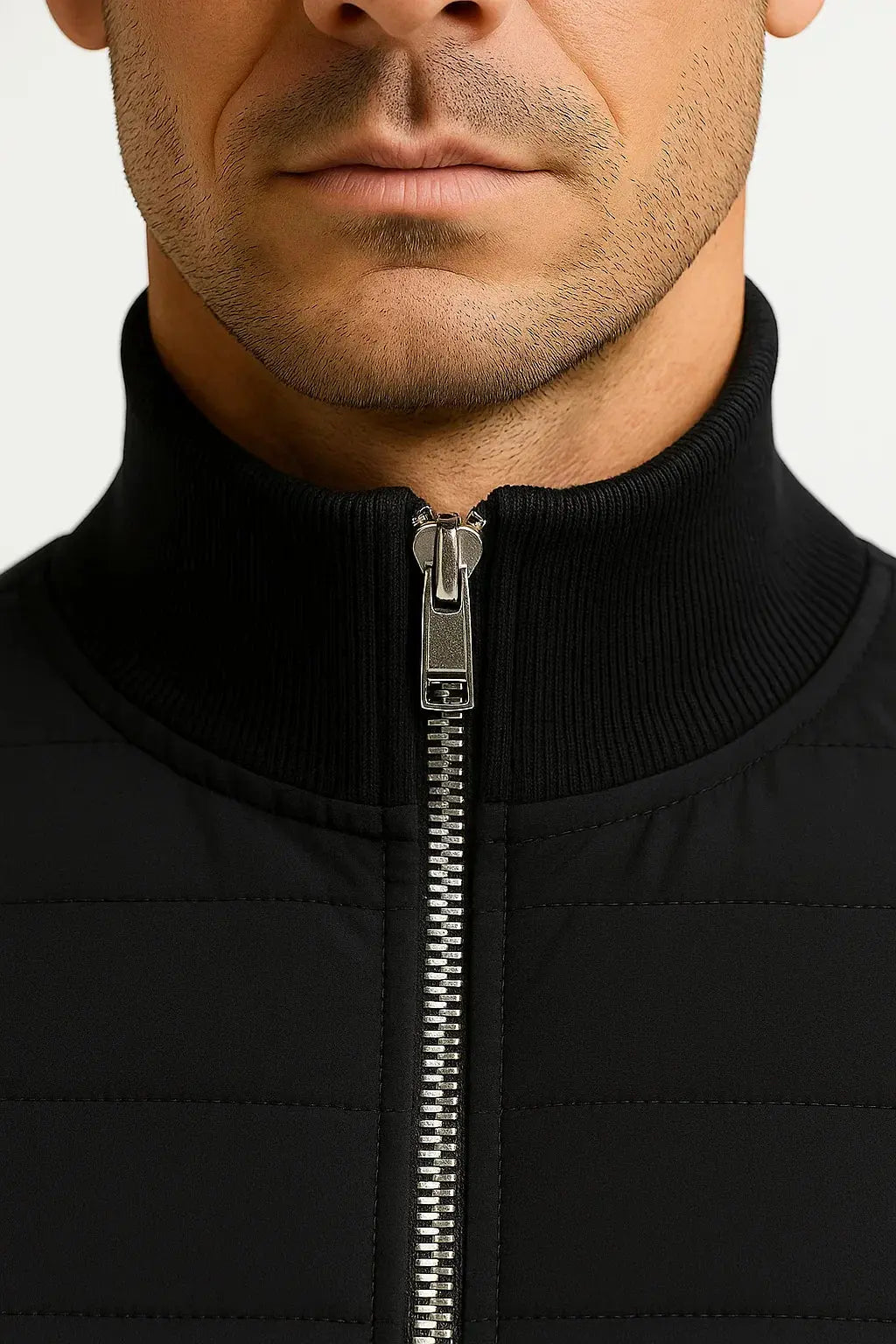 Chaqueta híbrida acolchada con mangas de punto para hombre