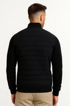 Chaqueta híbrida acolchada con mangas de punto para hombre