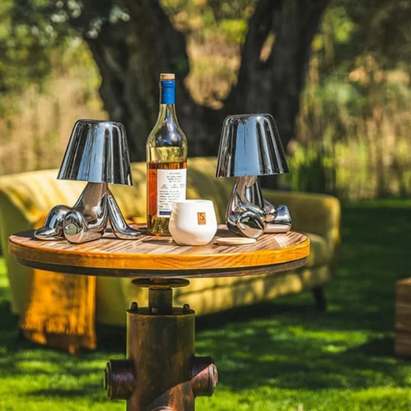 Lámpara de mesa decorativa LED regulable de metal y acrílico para dormitorio y salón