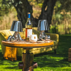 Lámpara de mesa decorativa LED regulable de metal y acrílico para dormitorio y salón