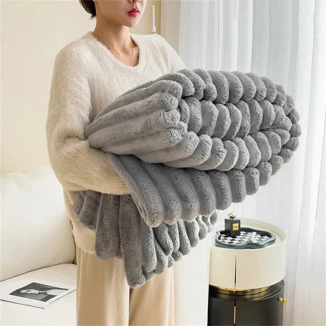 Couverture de confort en peluche douce pour l'hiver au canapé et au lit