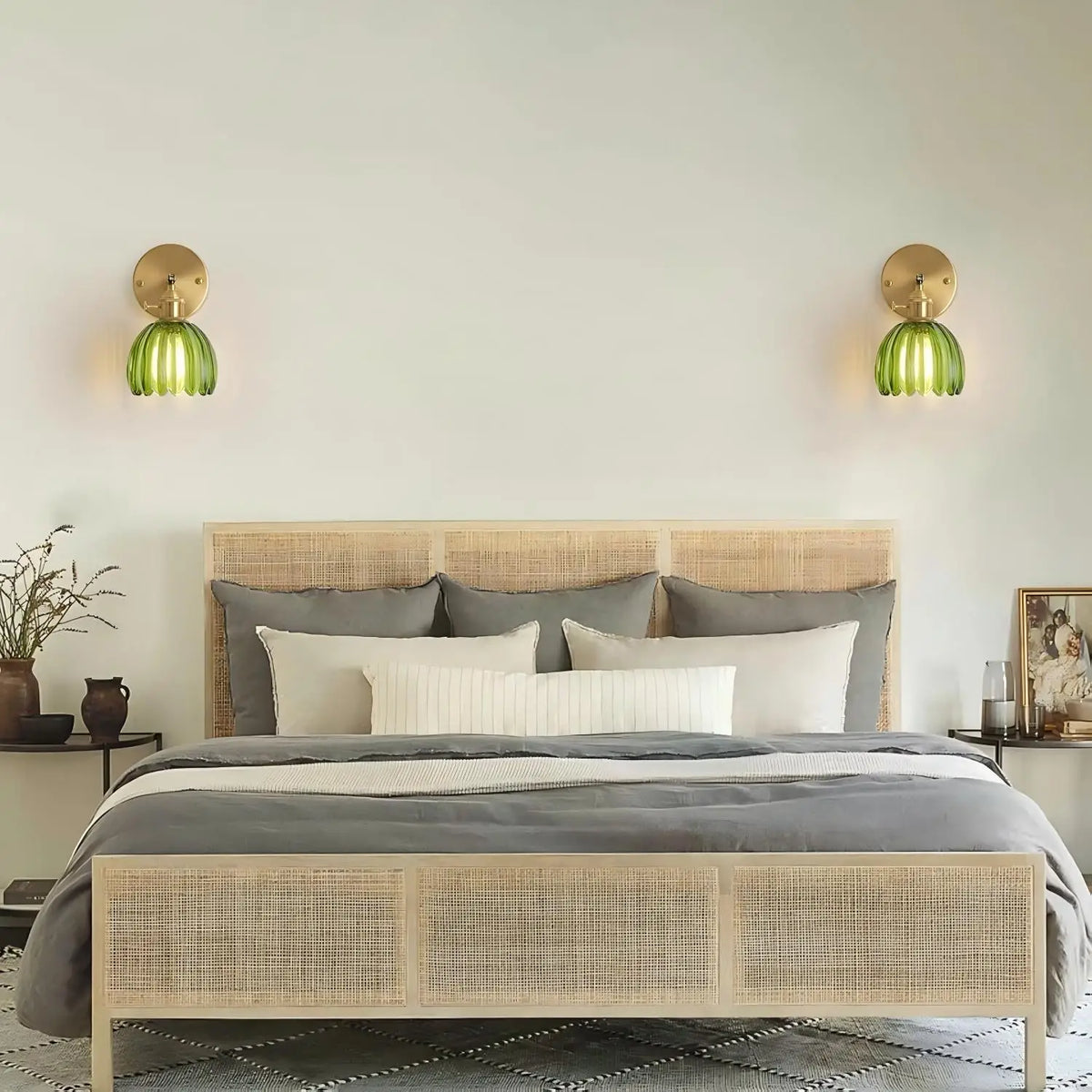Applique murale rétro avec abat-jour tulipe en verre pour chambre et couloir