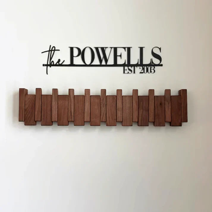 Porte-manteau en bois design piano pour entrée et couloir